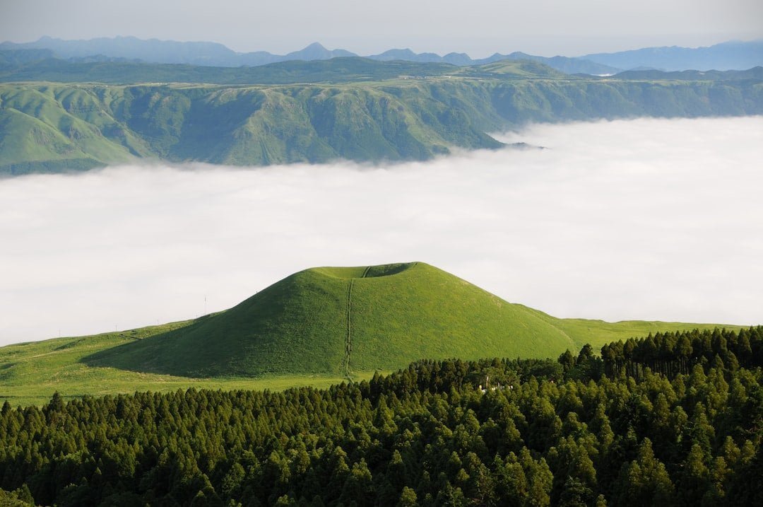 Discovering the Hidden Gems of Kumamoto: Exploring the Rich Culture and Natural Beauty of Japan’s Best Kept Secret